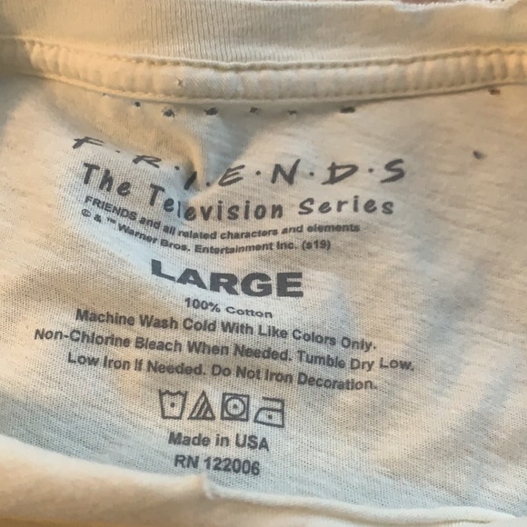 Friends t-shirt - Picture 5 of 5